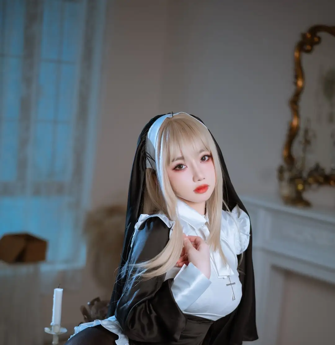 鬼畜瑶在不在 黑白角色服 半身照