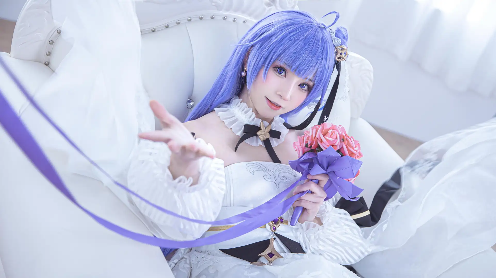 绮太郎紫色假发白色礼服手持花束 绮太郎紫色假发白色礼服手持花束